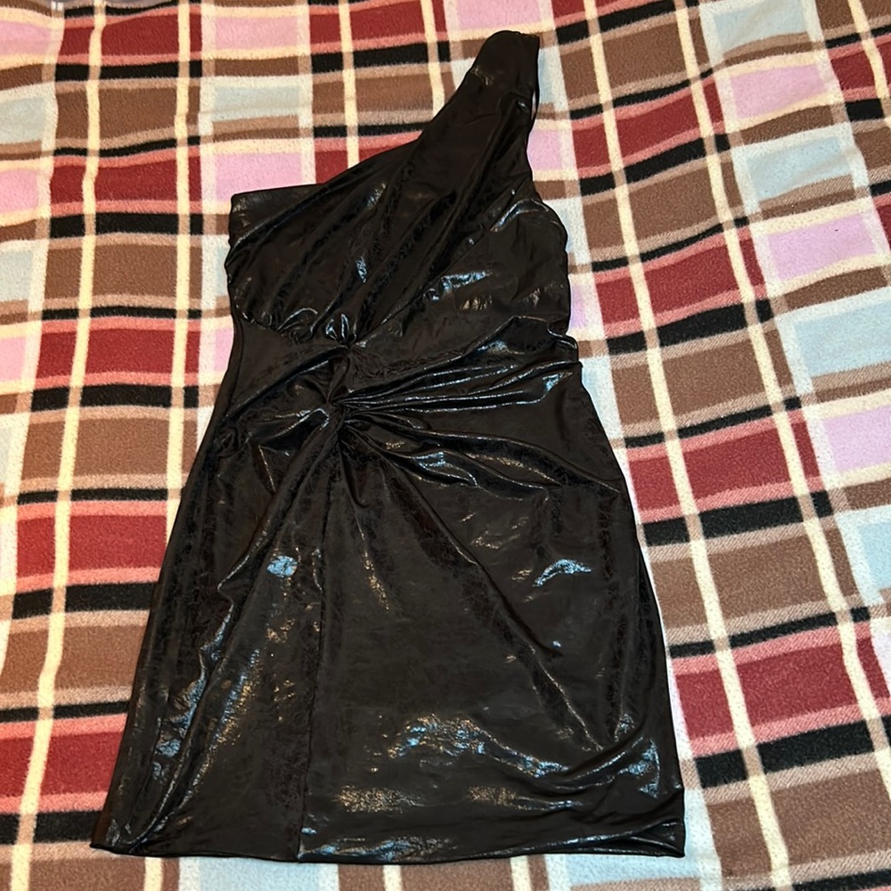 AS U WISH, Shiny Black Dress